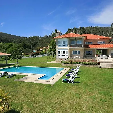Sleeps 12 Pool Wifi * Самиера